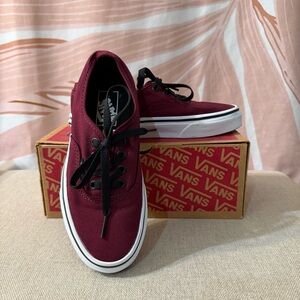 Authentic Vans - Port Royale/Black Size 6 W